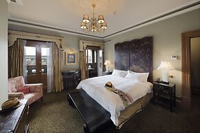 Craig's Royal Hotel