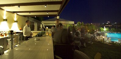 Dekelia Hotel