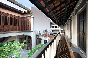 Noordin Mews