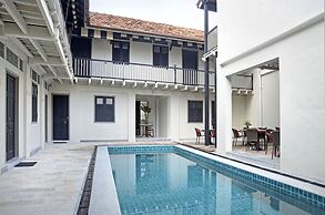 Noordin Mews