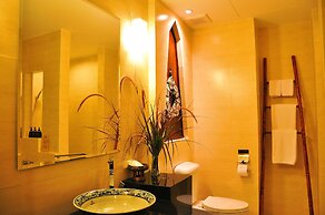 Navatara Phuket Resort