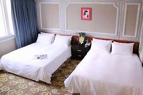 Crystal Hotel