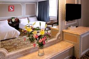 Crystal Hotel