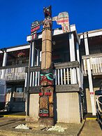 Thunderbird Motor Inn