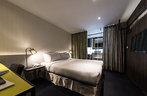 Vendome East Inn