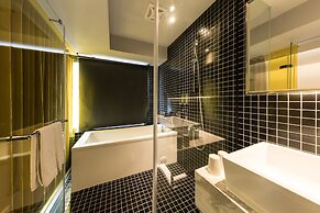 Vendome East Inn