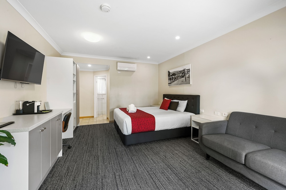 Eastgate on the Range Motel