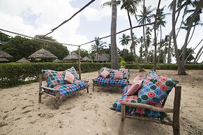 Antonio Beach Hotel and Spa