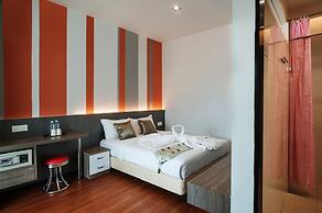 Yan Hotel