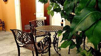 Yan Hotel