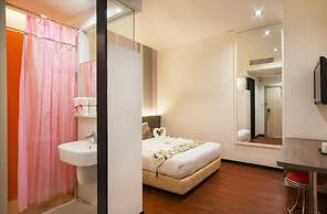 Yan Hotel