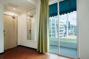 Yan Hotel