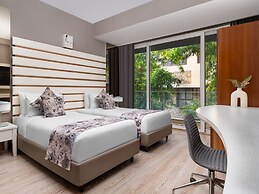 The Atara Near Golf Course Road