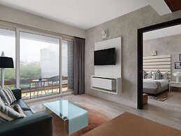 The Atara Near Golf Course Road