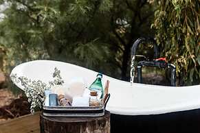 Saltbush Retreat