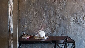 Saltbush Retreat