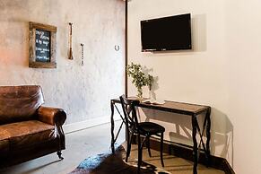 Saltbush Retreat