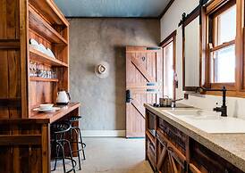 Saltbush Retreat