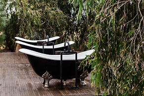 Saltbush Retreat