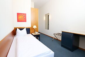 Hoteltow