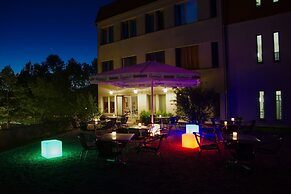 Hoteltow