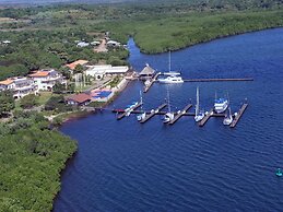 Marina Puesta del Sol