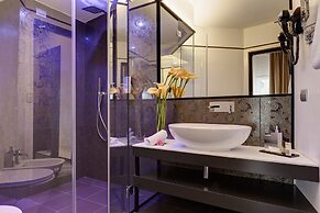 Dharma Luxury Hotel & Spa.