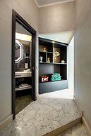 Dharma Luxury Hotel & Spa.