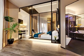 Dharma Luxury Hotel & Spa.