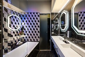 Dharma Luxury Hotel & Spa.