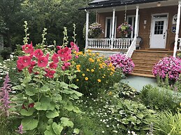 Auberge Du Sault-A-La-Puce