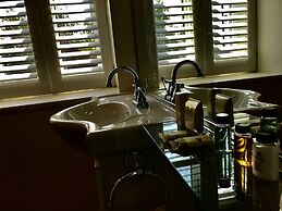 Auberge Du Sault-A-La-Puce