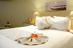 Royam Hotel
