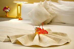 Royam Hotel