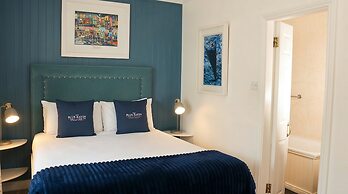Blue Haven Hotel