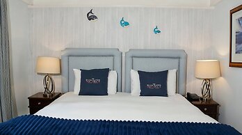 Blue Haven Hotel