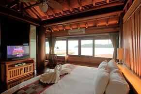 Parama Koh Chang