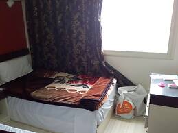 Isis Hostel 2
