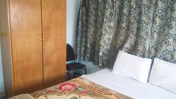 Isis Hostel 2