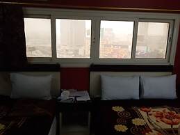 Isis Hostel 2