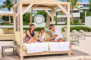 Papagayo Beach Hotel