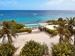Papagayo Beach Hotel