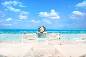 Papagayo Beach Hotel