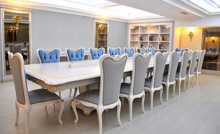Cassiel Hotel