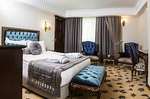 Cassiel Hotel