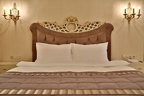 Cassiel Hotel