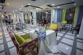Meral Crown Hotel