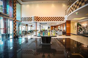 Meral Crown Hotel