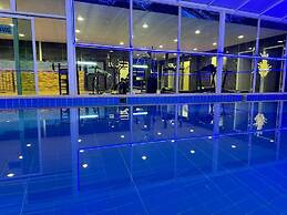 Meral Crown Hotel