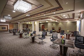 Meral Crown Hotel